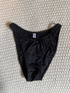 heavy manners full bottom